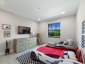 8445 E Watercrest Cir E, Parkland FL 33076