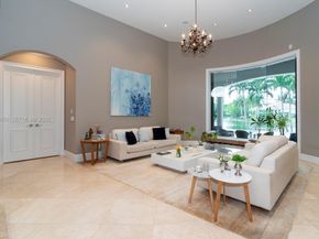 651 Sweet Bay Ave, Plantation FL 33324