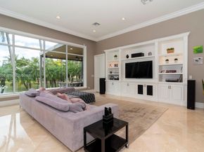 651 Sweet Bay Ave, Plantation FL 33324