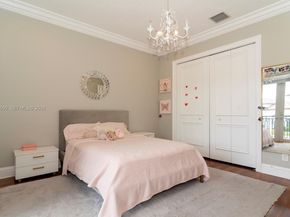 651 Sweet Bay Ave, Plantation FL 33324