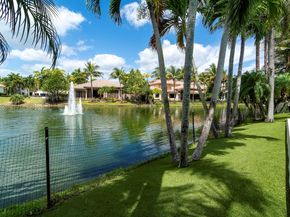 651 Sweet Bay Ave, Plantation FL 33324