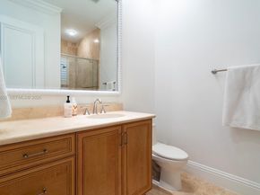 651 Sweet Bay Ave, Plantation FL 33324