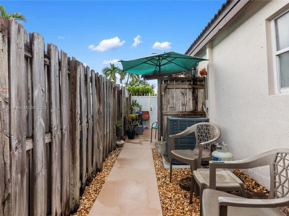 16310 SW 144th Ave, Miami FL 33177