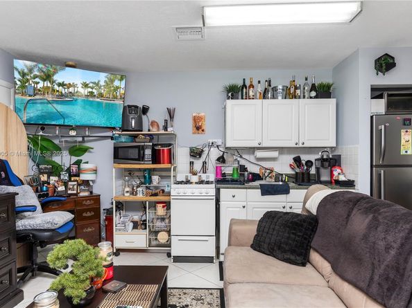 16310 SW 144th Ave, Miami FL 33177