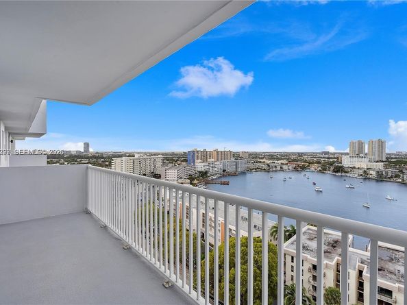 137 Golden Isles Dr 1609, Hallandale Beach FL 33009