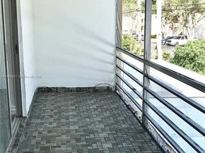20311 NE 2nd Ave 27, Miami FL 33179