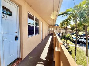 20311 NE 2nd Ave 27, Miami FL 33179