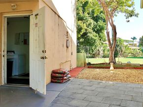 20311 NE 2nd Ave 27, Miami FL 33179