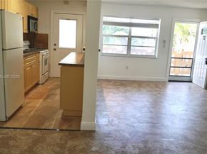 20311 NE 2nd Ave 27, Miami FL 33179