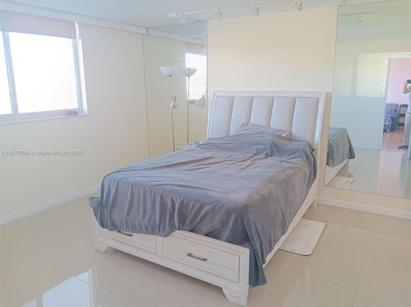 3545 NE 166th St 304, North Miami Beach FL 33160