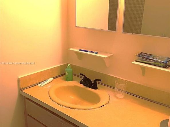 3545 NE 166th St 304, North Miami Beach FL 33160