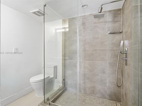 540 Brickell Key Dr 823, Miami FL 33131