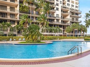 540 Brickell Key Dr 823, Miami FL 33131