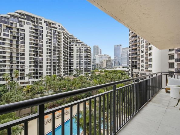 540 Brickell Key Dr 823, Miami FL 33131