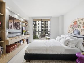 540 Brickell Key Dr 823, Miami FL 33131