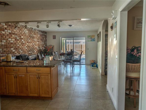 315 SW 12th Ave, Boynton Beach FL 33435