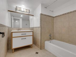 5505 Bluejack Oak Cir, Tamarac FL 33319