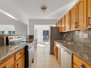 5505 Bluejack Oak Cir, Tamarac FL 33319