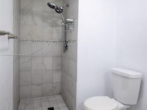 1531 NW 182nd St, Miami Gardens FL 33169