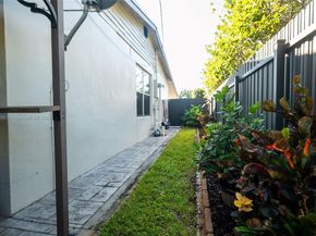 1531 NW 182nd St, Miami Gardens FL 33169