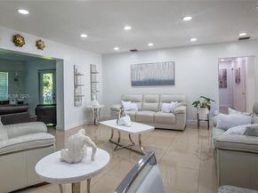 1531 NW 182nd St, Miami Gardens FL 33169