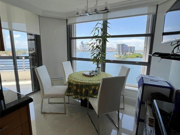 3530 Mystic Pointe Dr 1215, Aventura FL 33180