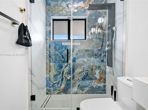 256 NW 57th St, Miami FL 33127