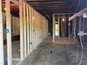 607 NW 8th Ave, Pompano Beach FL 33060