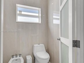 429 NW 130th Ave, Miami FL 33182