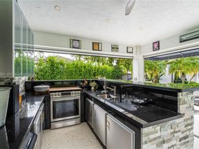 429 NW 130th Ave, Miami FL 33182