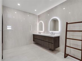 429 NW 130th Ave, Miami FL 33182