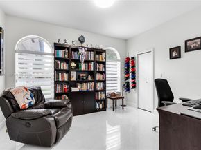 429 NW 130th Ave, Miami FL 33182