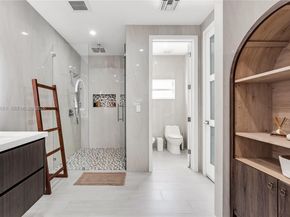 429 NW 130th Ave, Miami FL 33182