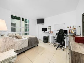 950 Brickell Bay Dr 803, Miami FL 33131