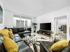 950 Brickell Bay Dr 803, Miami FL 33131