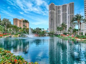 19101 Mystic Pointe Dr 402, Aventura FL 33180