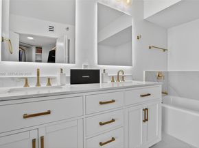 19101 Mystic Pointe Dr 402, Aventura FL 33180