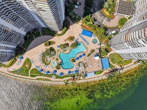 19101 Mystic Pointe Dr 402, Aventura FL 33180
