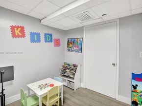 19101 Mystic Pointe Dr 402, Aventura FL 33180