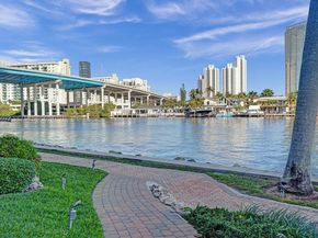 19101 Mystic Pointe Dr 402, Aventura FL 33180