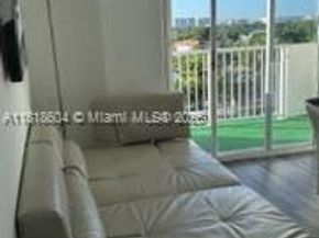 2000 NE 135th St 509, North Miami FL 33181