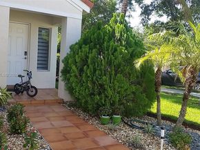 Undisclosed Address #A11955605, Weston FL 33326