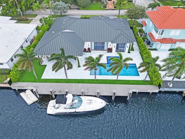 900 Washington St, Hollywood FL 33019