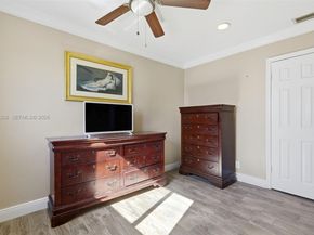 5723 NW 87th Ave, Tamarac FL 33321