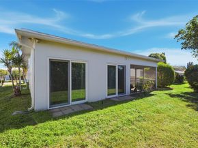 5723 NW 87th Ave, Tamarac FL 33321