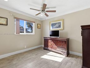 5723 NW 87th Ave, Tamarac FL 33321