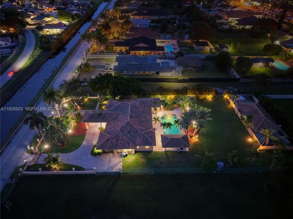 3001 SW 132nd Ave, Miami FL 33175