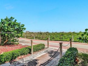 6423 E Collins Ave 206, Miami Beach FL 33141