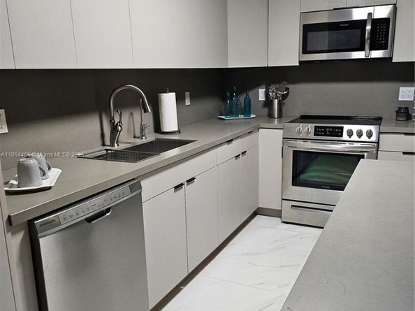 6423 E Collins Ave 206, Miami Beach FL 33141