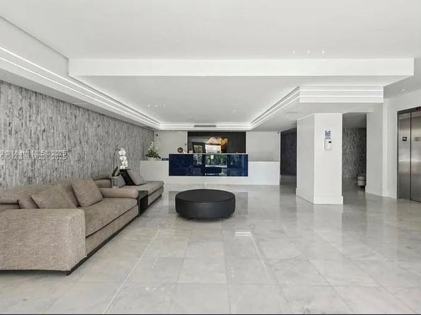 6423 E Collins Ave 206, Miami Beach FL 33141